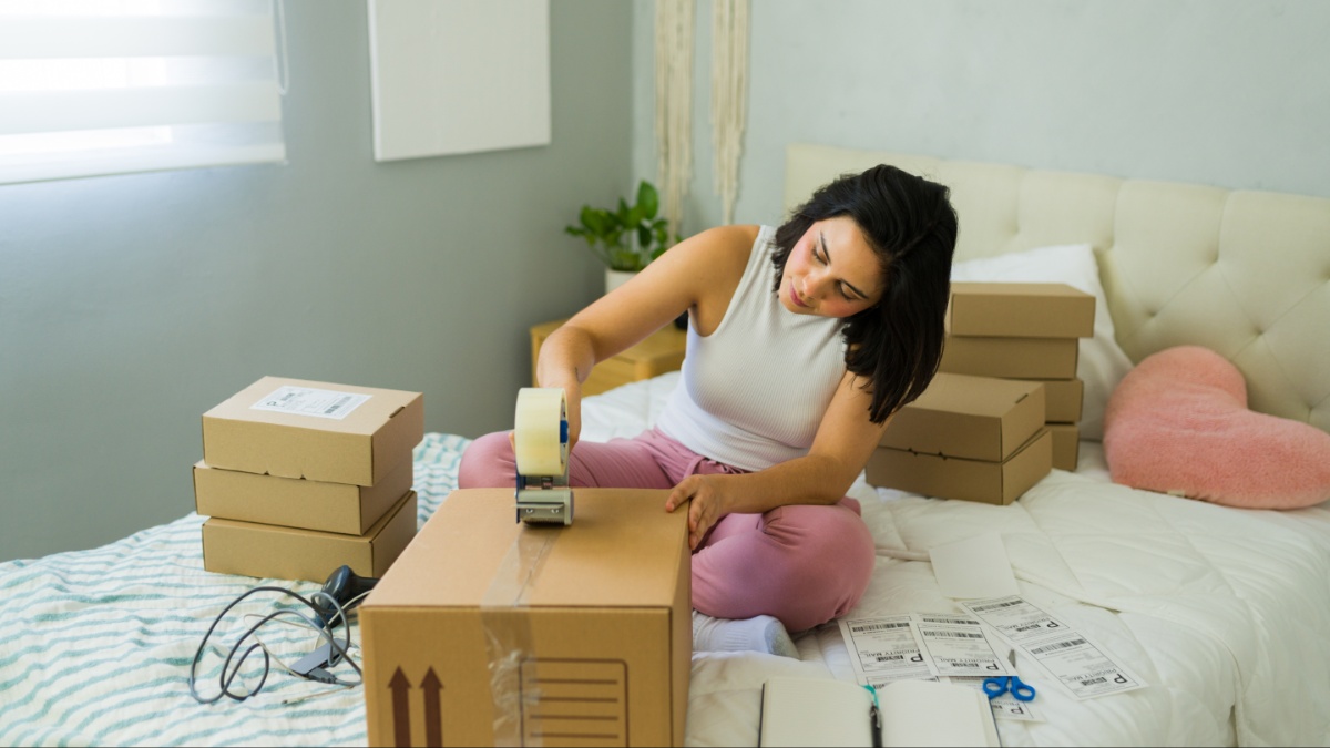 side-hustle-into-main-hustle
