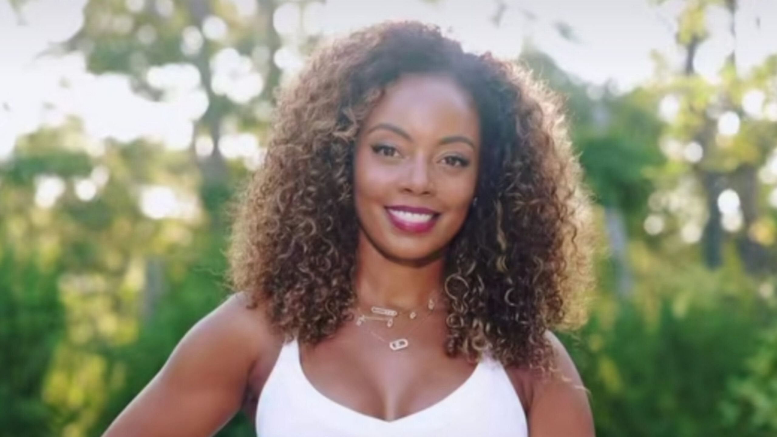 Mielle Organics Apologizes for Ad Calling Afro Hair ‘Weak’