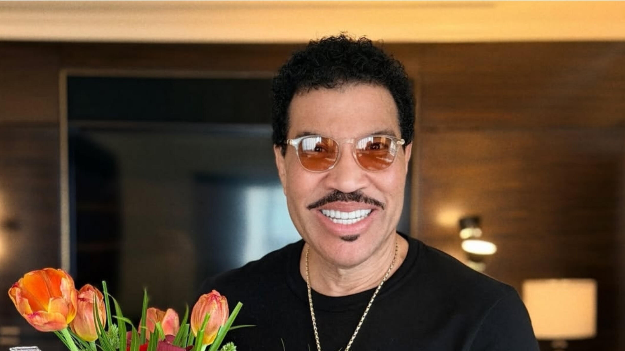 Lionel Richie Postpones Tour After Cardiac Ablation