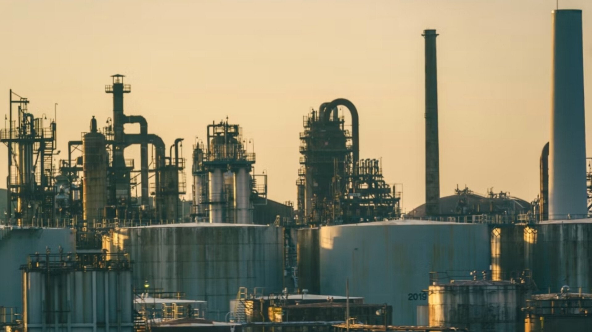 Producer Prices Jump 1.3% in September on 20% Gasoline Surge