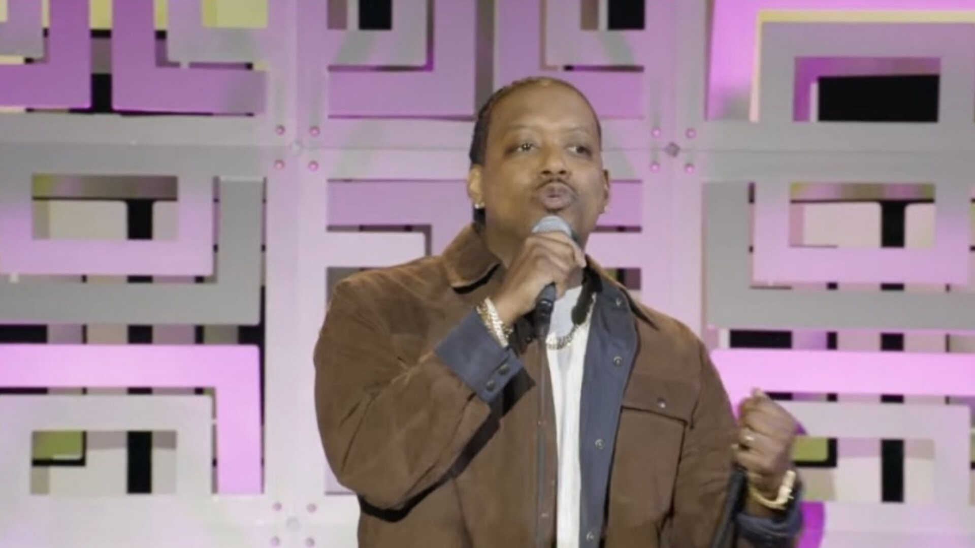 BET Renews “ComicView: Rooftop Series” for 20 Episodes