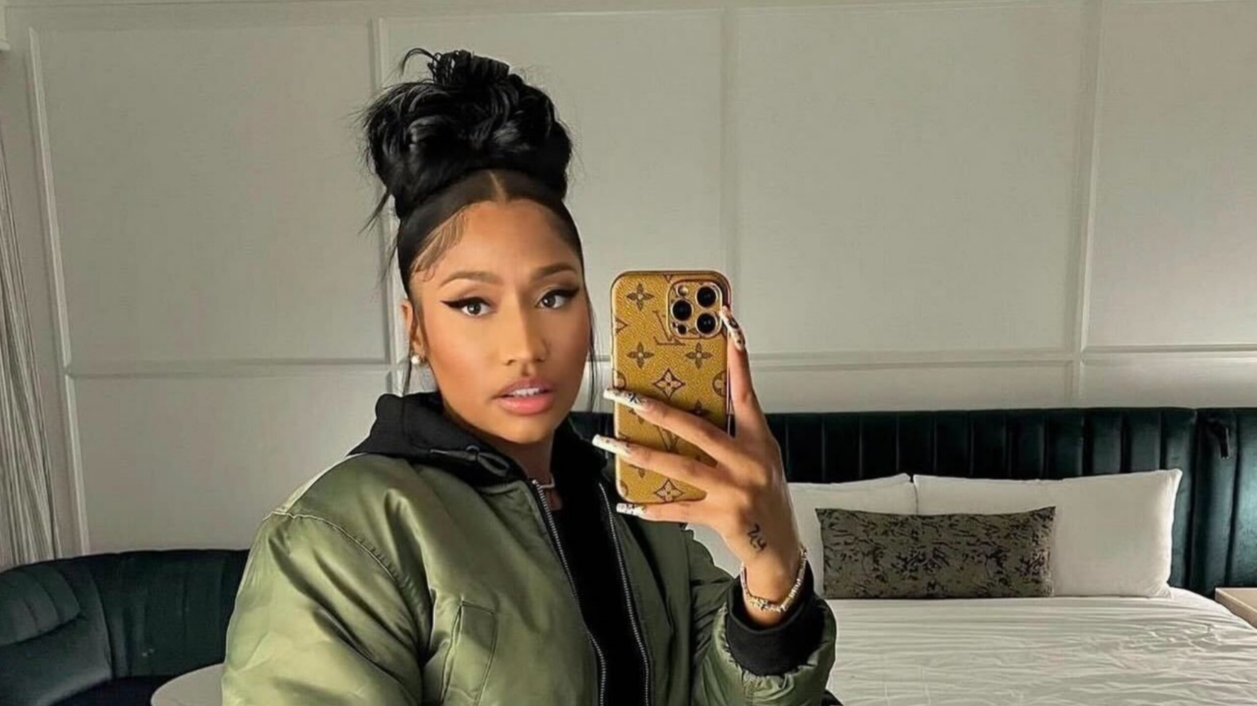 Nicki Minaj Ex-Assistant Seeks Her Private Texts In Battery Case