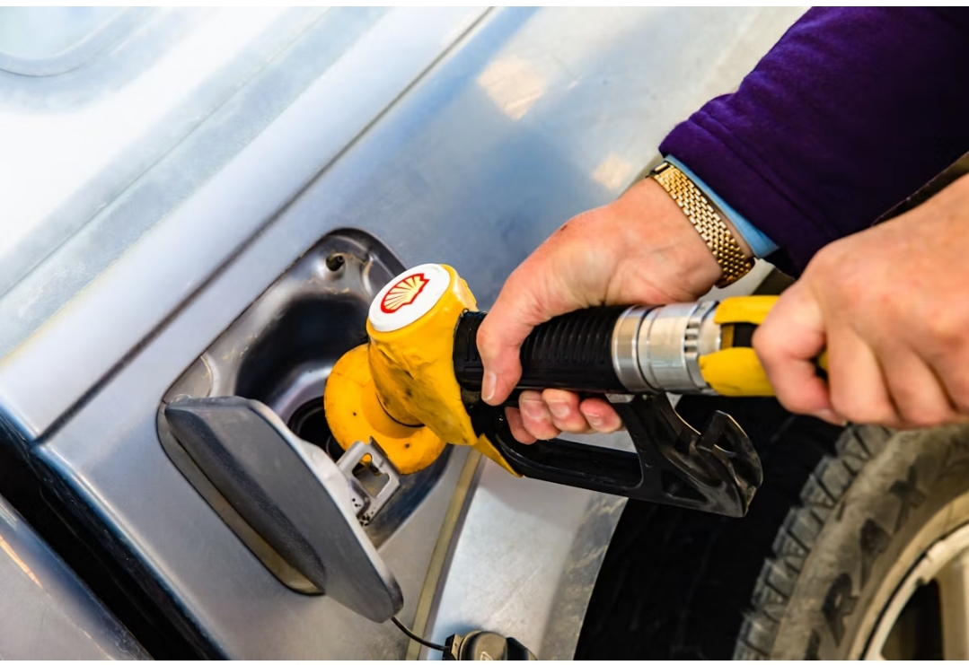 Beige Book: Diesel Costs Squeeze Lower-Income Shoppers